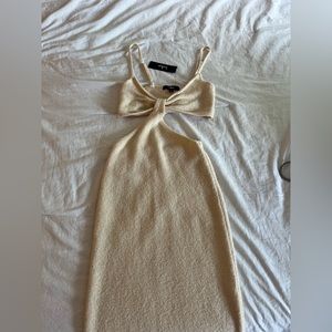 Lulu’s tan side cut out dress. Size Small. Never worn!